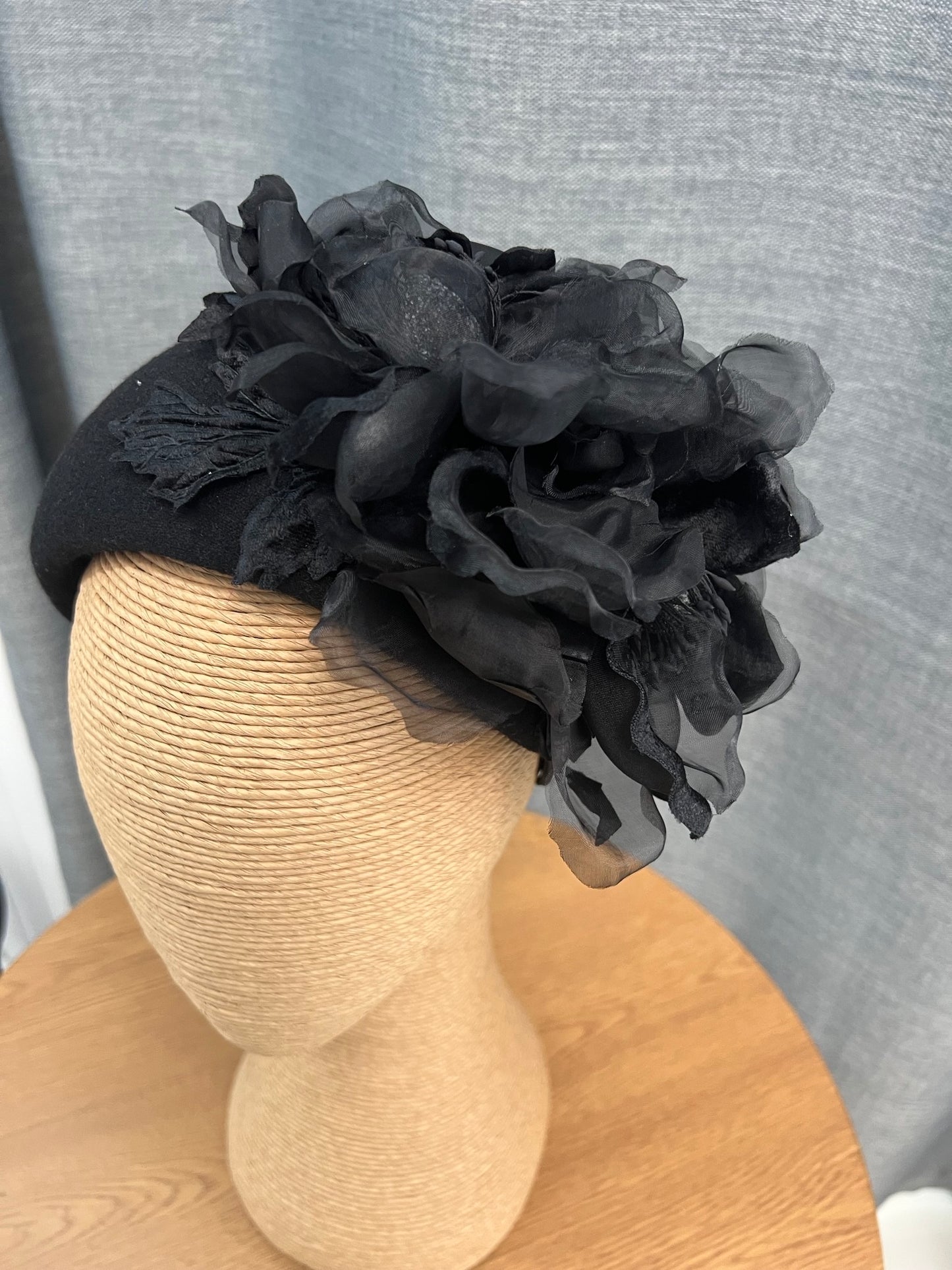 F668 Fascinator - Black CLEARANCE ITEM