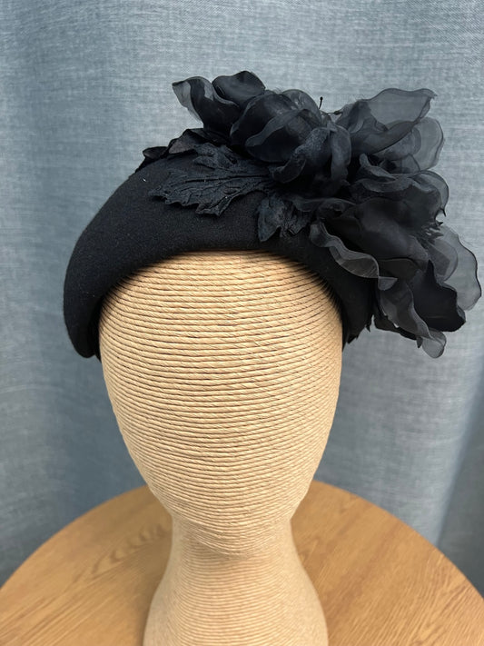 F668 Fascinator - Black CLEARANCE ITEM
