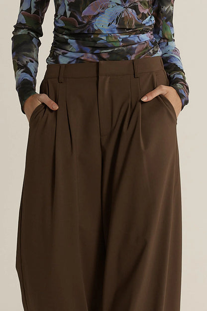 Roan Pleat Front Pant - Chocolate
