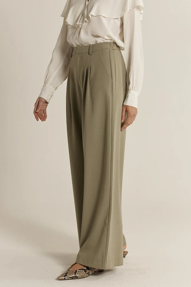 Roan Pleat Front Pant - Moss Green