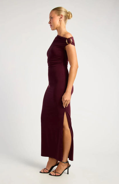 Marble Buckle Shoulder Jersey Dress - Merlot