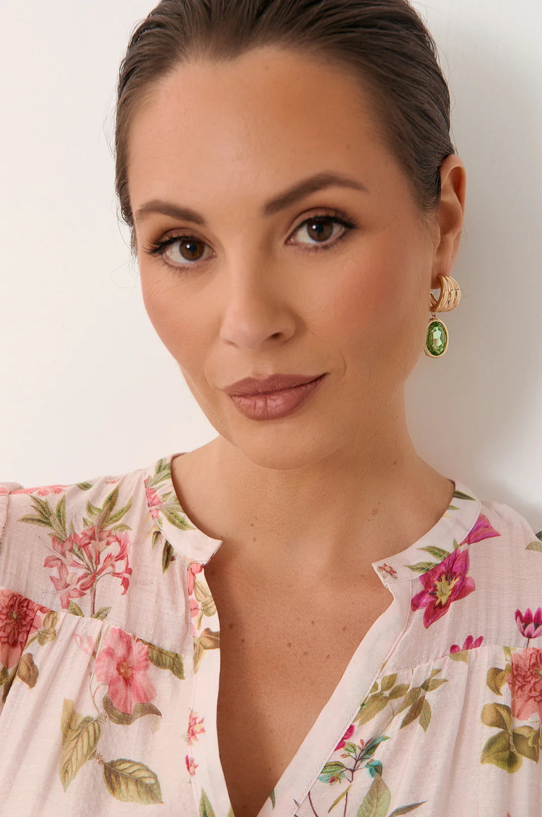 Curved Front Oval Drop Earring - Green
