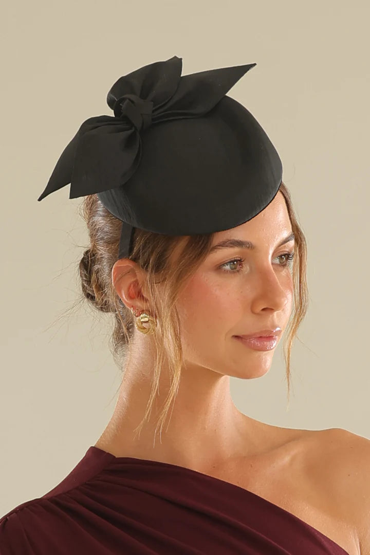 Florence Fascinator in Black