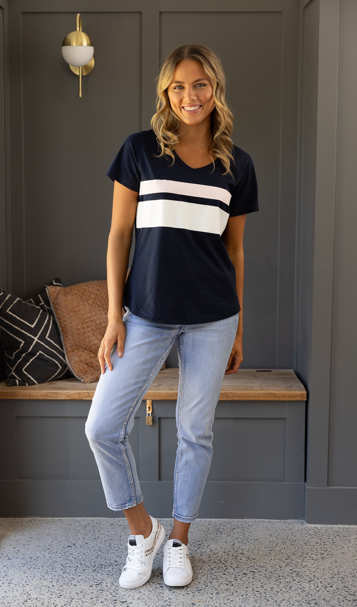 Jovie The Label Halle T-Shirt Navy/Pink-White