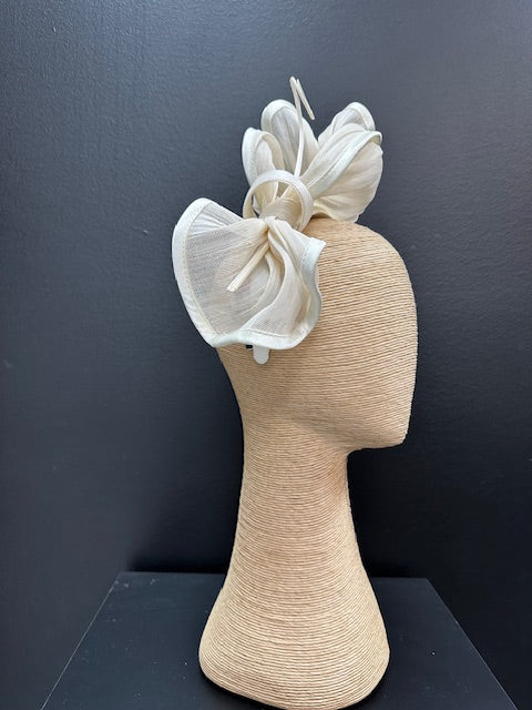 Fillies Collection Cream Racing Fascinator