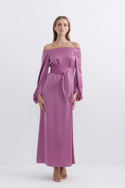 Pasduchas Alight Shoulder Midi Dress in Mulberry