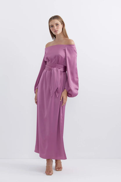 Pasduchas Alight Shoulder Midi Dress in Mulberry