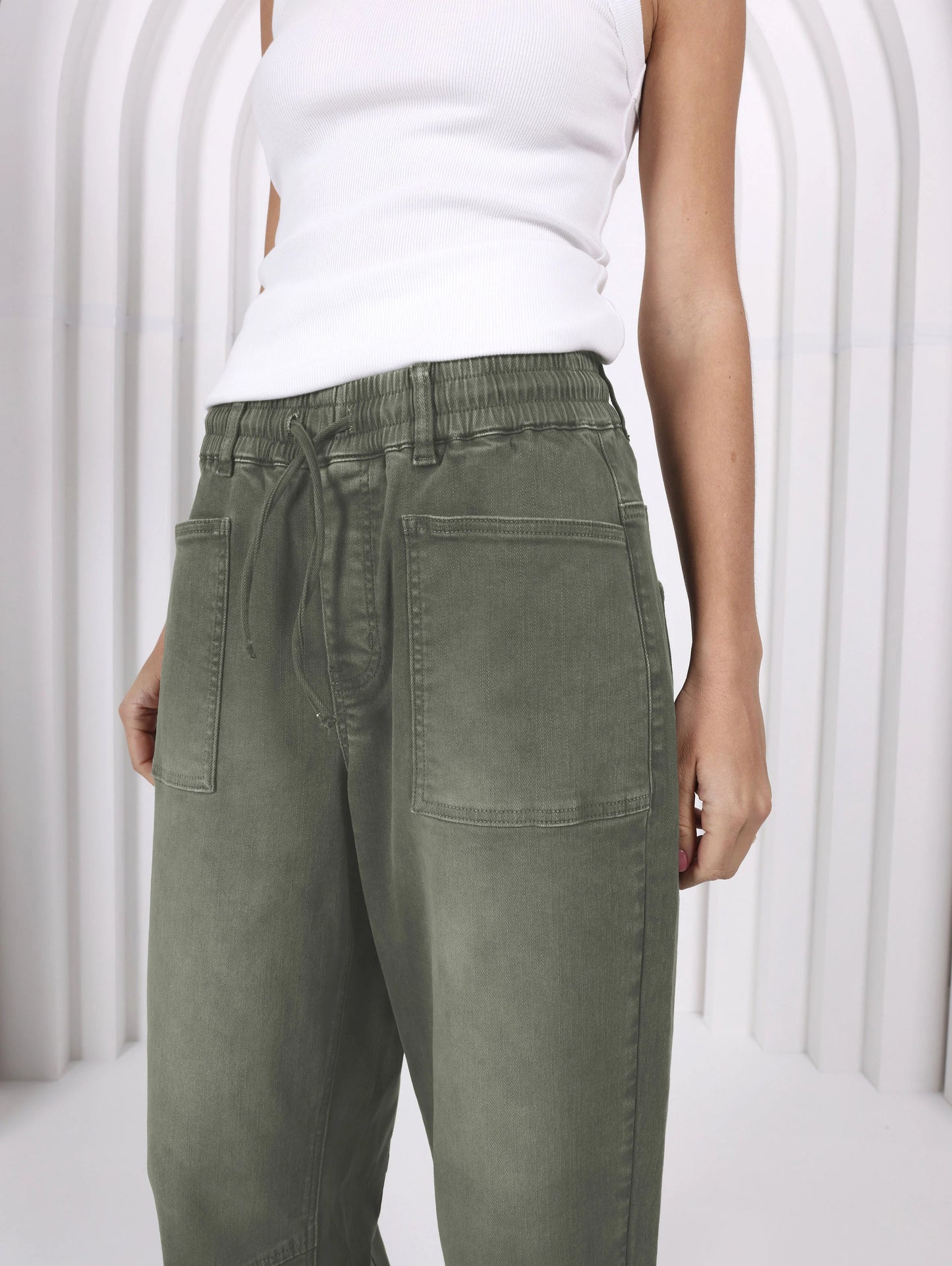 Leo Barrel Jeans - Khaki COMING SOON