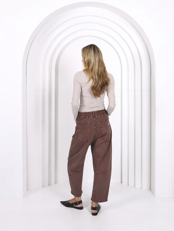Leo Barrel Jeans - Chocolate