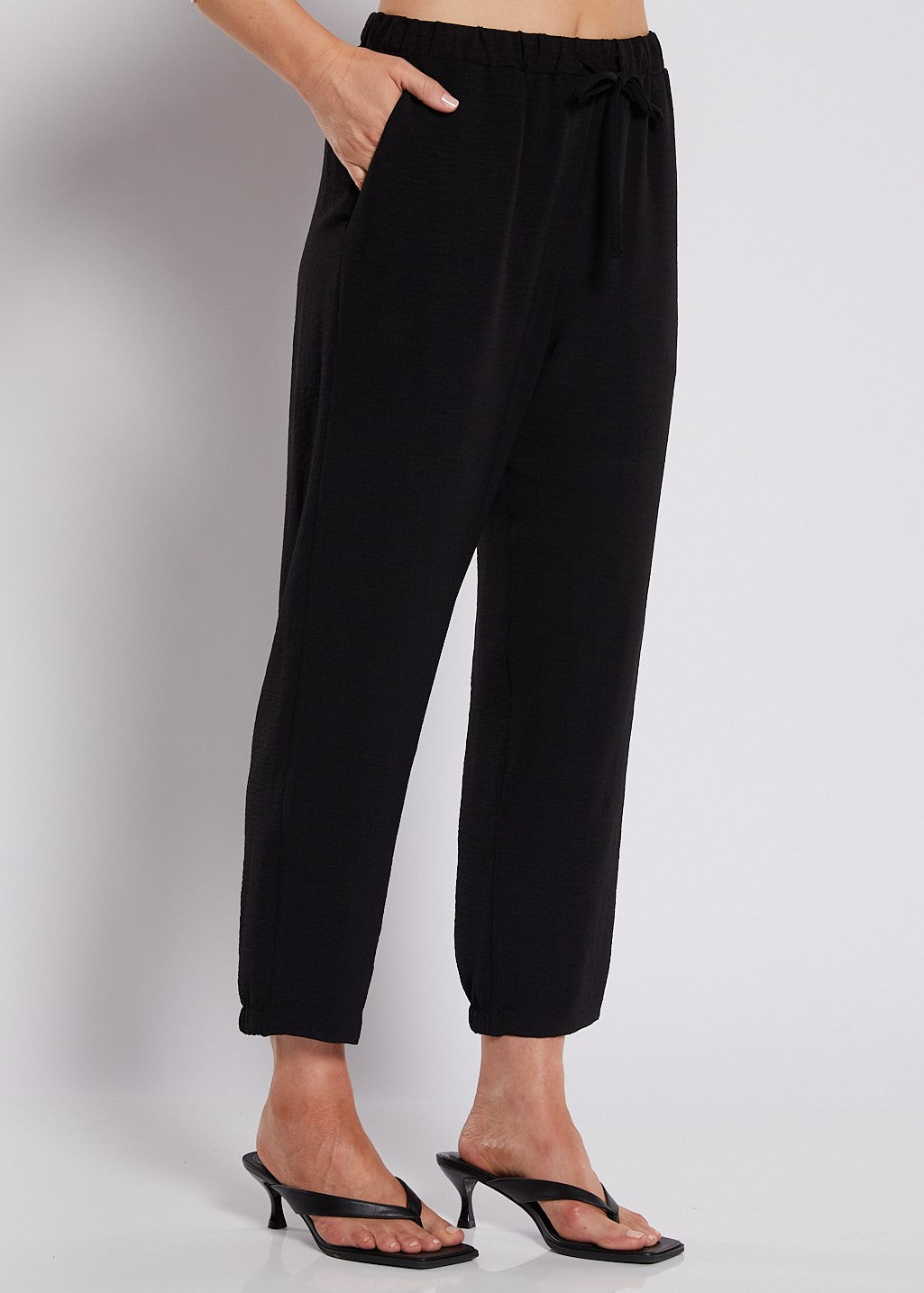 Philosophy Australia Kanda Taper Pant - Black