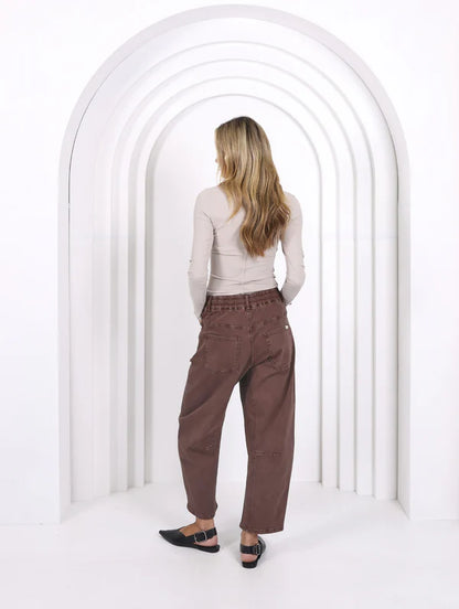 Leo Barrel Jeans - Chocolate