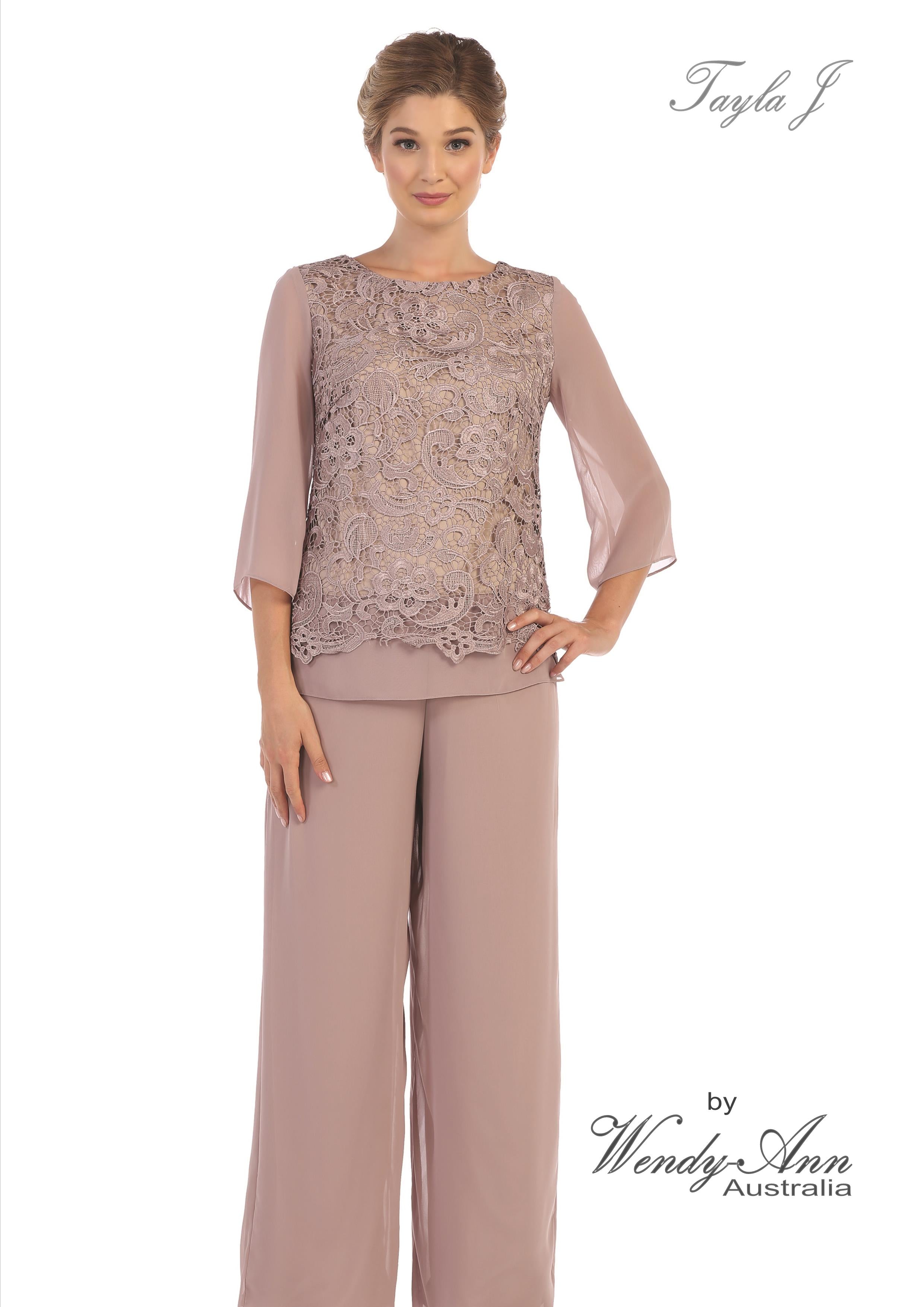 Elegant Mother of the Bride Pant Suits for a Glamorous Look